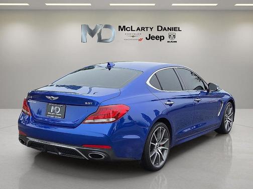 Mallorca Blue 2019 Genesis G70 3.3T Advanced