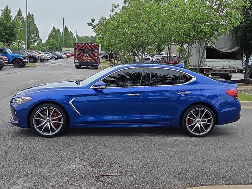 Mallorca Blue 2019 Genesis G70 3.3T Advanced