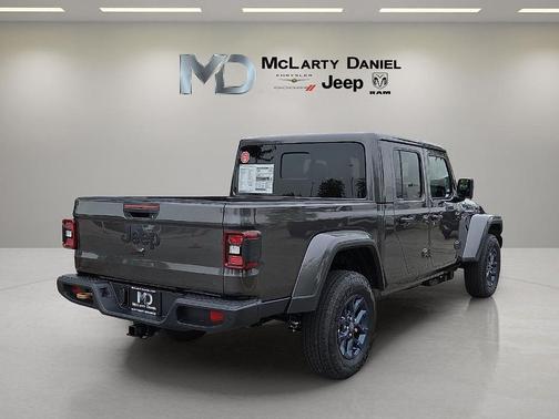 Granite Crystal Clearcoat Metallic 2026 Jeep Gladiator 85th Anniversary Edition
