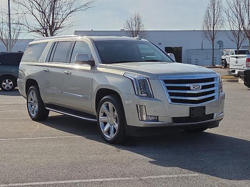 2017 Cadillac Escalade ESV Luxury
