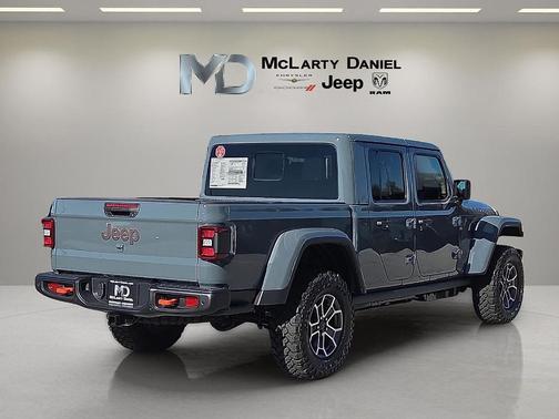 Anvil Clearcoat 2026 Jeep Gladiator Mojave
