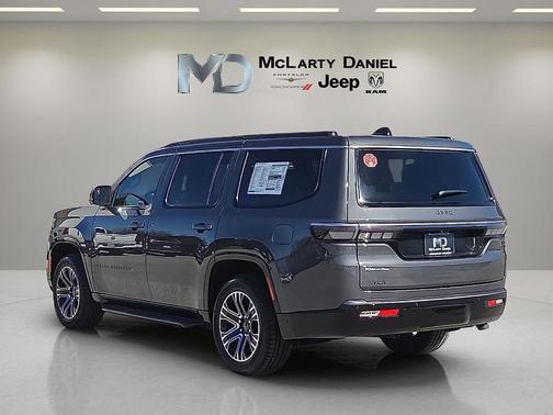 2026 Jeep Grand Wagoneer Base