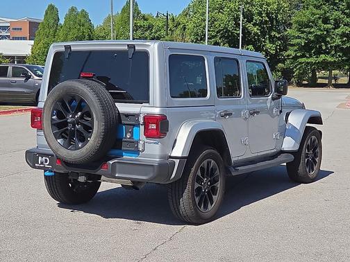 Silver Zynith Clearcoat 2022 Jeep Wrangler Unlimited 4xe Sahara
