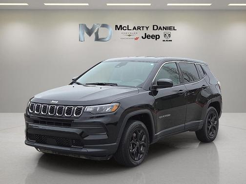 Diamond Black 2025 Jeep Compass Sport