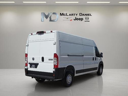 Bright White Clearcoat 2026 RAM ProMaster 2500 High Roof