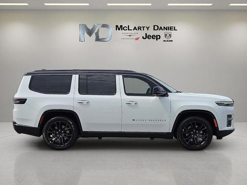 Bright White Clearcoat 2026 Jeep Grand Wagoneer Summit
