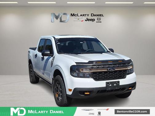 Oxford White 2024 Ford Maverick XLT