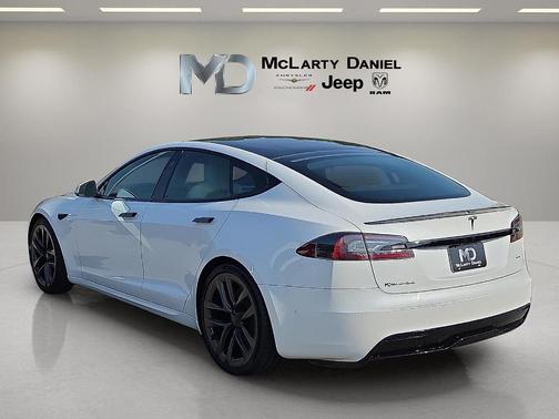 2021 Tesla Model S Plaid