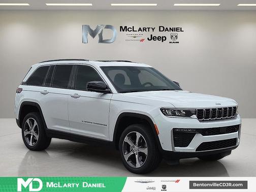 Bright White Clearcoat 2026 Jeep Grand Cherokee Limited