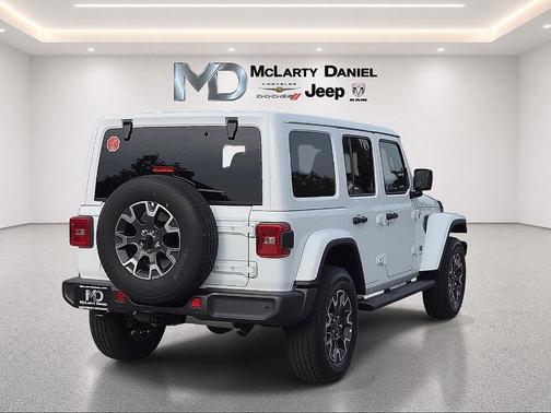 Bright White Clearcoat 2026 Jeep Wrangler Sahara