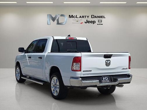 Bright White Clearcoat 2023 RAM 1500 Big Horn