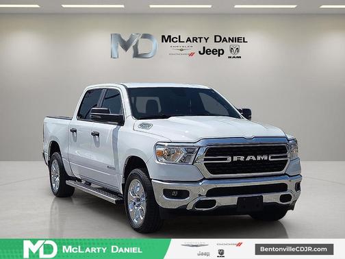 Bright White Clearcoat 2023 RAM 1500 Big Horn
