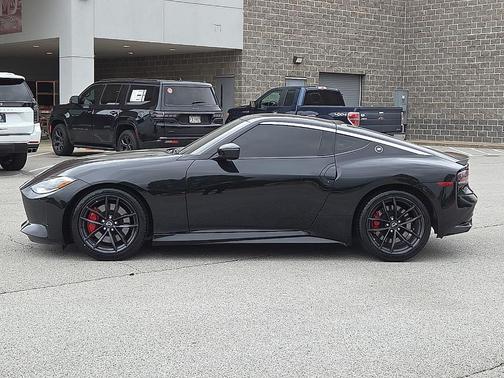 Black Diamond Pearl 2024 Nissan Z Performance
