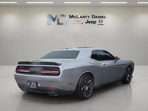 2016 Dodge Challenger R/T Scat Pack