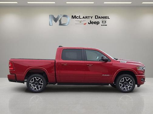Molten Red Pearlcoat 2026 RAM 1500 Laramie