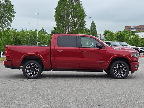 Molten Red Pearlcoat 2026 RAM 1500 Laramie