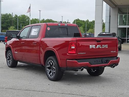 Molten Red Pearlcoat 2026 RAM 1500 Laramie