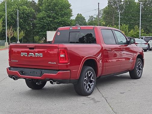 Molten Red Pearlcoat 2026 RAM 1500 Laramie