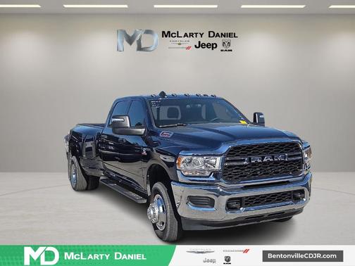 Patriot Blue Pearlcoat 2024 RAM 3500 Tradesman