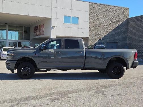 Ceramic Gray Clearcoat 2026 RAM 3500 Laramie