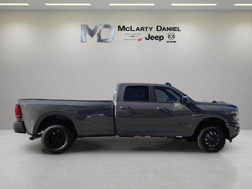 Ceramic Gray Clearcoat 2026 RAM 3500 Laramie