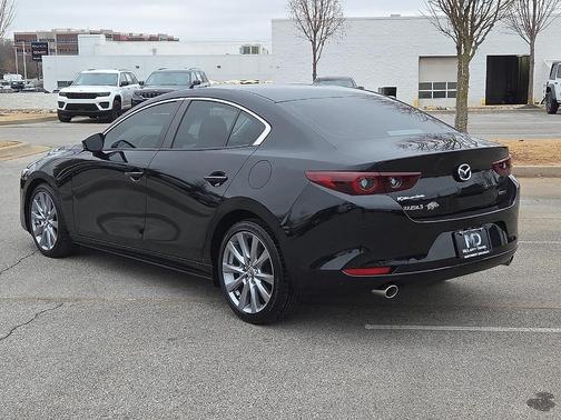 2023 Mazda Mazda3 FWD w/Preferred Package