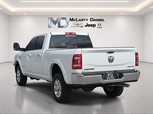 Bright White Clearcoat 2022 RAM 2500 Laramie