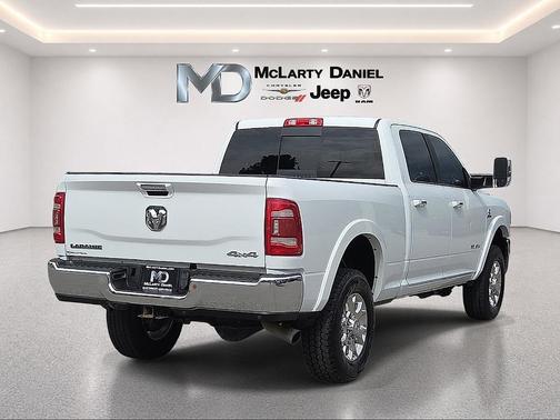 Bright White Clearcoat 2022 RAM 2500 Laramie
