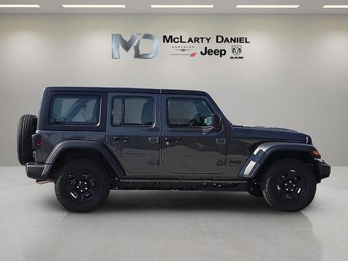 Granite Crystal Clearcoat Metallic 2026 Jeep Wrangler Sport
