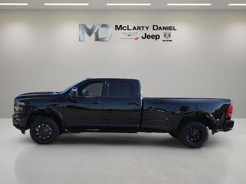 2025 RAM 3500 Limited