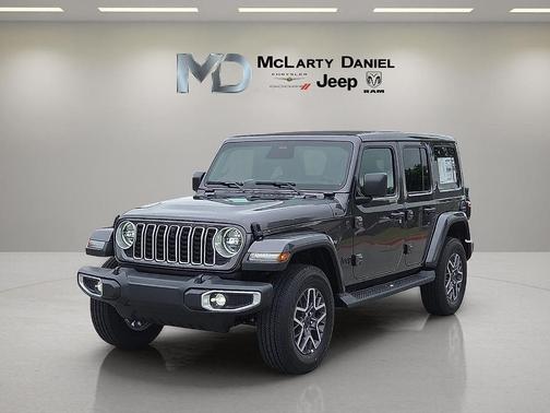 Granite Crystal Clearcoat Metallic 2026 Jeep Wrangler Sahara