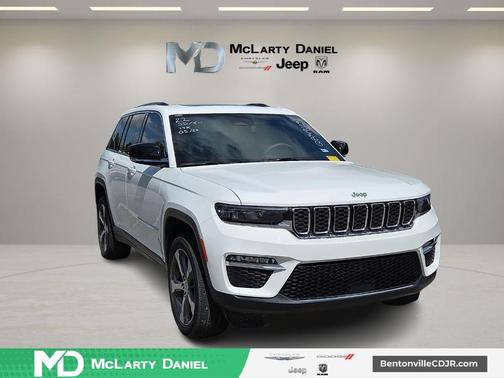 Bright White Clearcoat 2022 Jeep Grand Cherokee 4xe Base