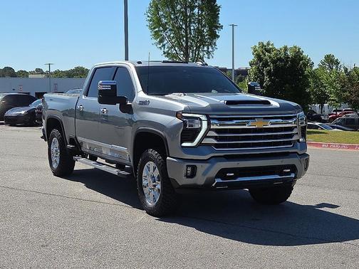 Sterling Gray Metallic 2024 Chevrolet Silverado 3500 High Country
