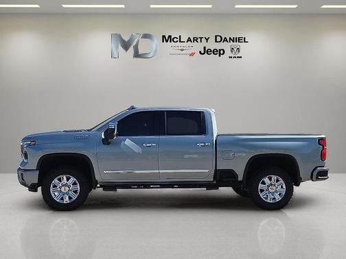 Sterling Gray Metallic 2024 Chevrolet Silverado 3500 High Country