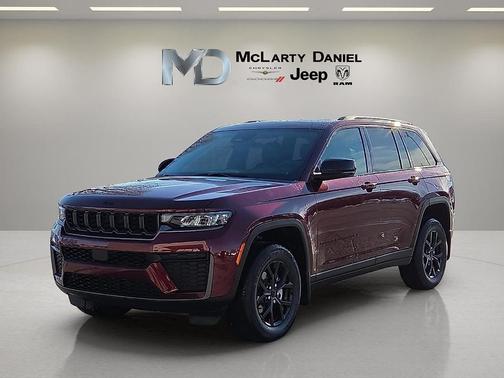 2026 Jeep Grand Cherokee Laredo