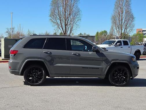2019 Jeep Grand Cherokee Altitude