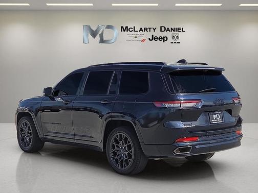 2023 Jeep Grand Cherokee L Summit