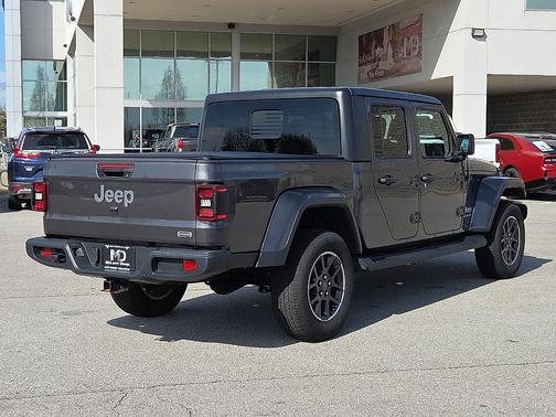 2021 Jeep Gladiator Overland