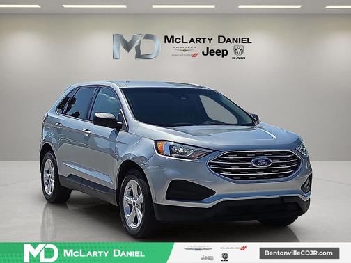 Iconic Silver Metallic 2020 Ford Edge SE