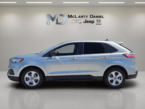 Iconic Silver Metallic 2020 Ford Edge SE