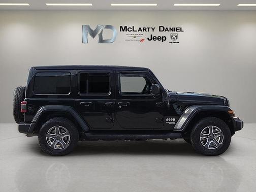 Black Clearcoat 2020 Jeep Wrangler Unlimited Sport