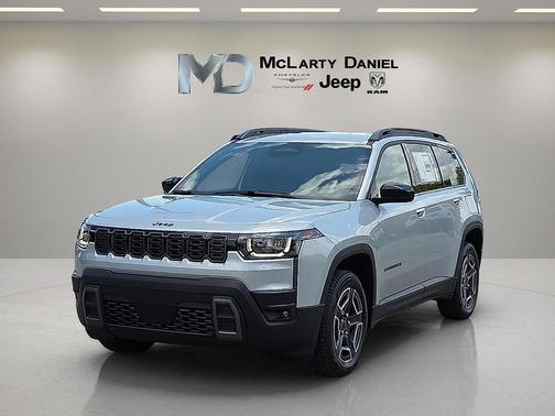 Silver Zynith Clearcoat 2026 Jeep Cherokee LAREDO/LIMITED