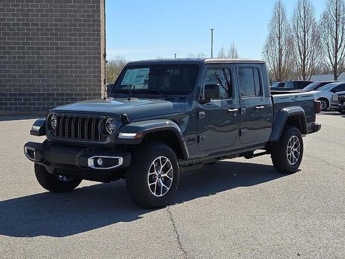 2026 Jeep Gladiator Sport