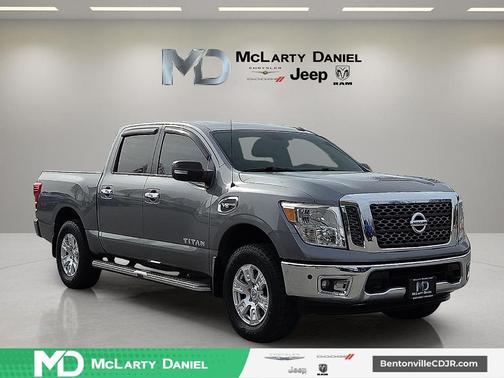 2017 Nissan Titan SV