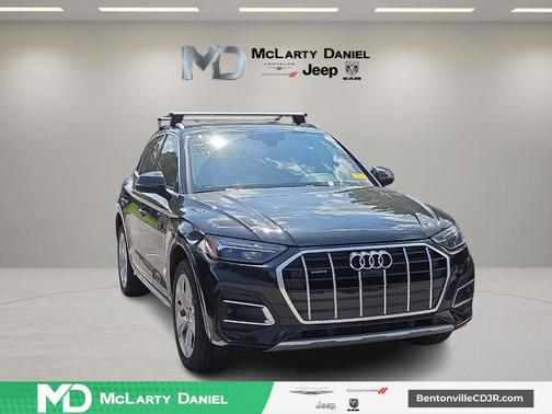 Mythos Black Metallic 2021 Audi Q5 40 Premium Plus