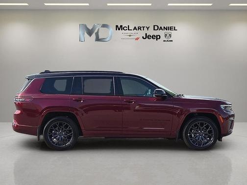 Velvet Red Pearlcoat 2026 Jeep Grand Cherokee L Summit