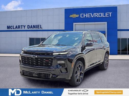 Mosaic Black Metallic 2026 Chevrolet Traverse RS