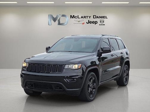 Diamond Black 2018 Jeep Grand Cherokee Upland