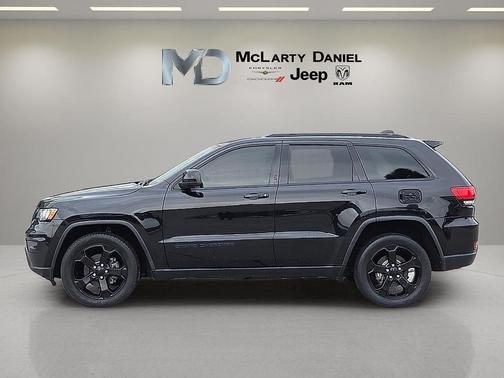 Diamond Black 2018 Jeep Grand Cherokee Upland