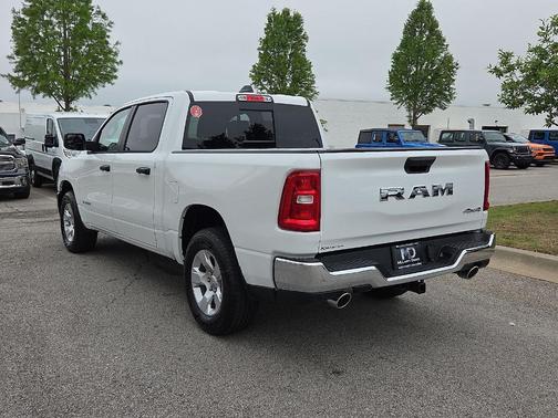 Bright White Clearcoat 2026 RAM 1500 Tradesman